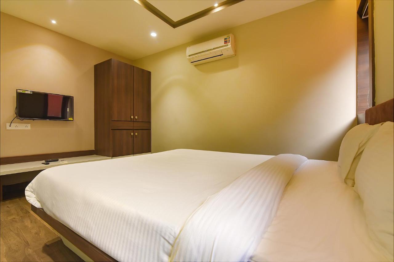 Fabhotel Eros 282 - Nr Sreebhumi Liluah Bagian luar foto