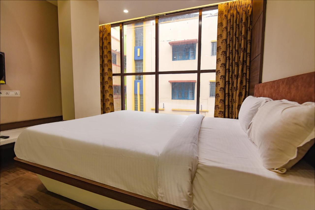 Fabhotel Eros 282 - Nr Sreebhumi Liluah Bagian luar foto